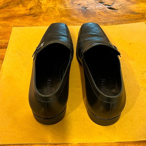 Louis Vuitton men’s loafers in black with Damier print. Size 8, British sizing. - Picture 7 of 7